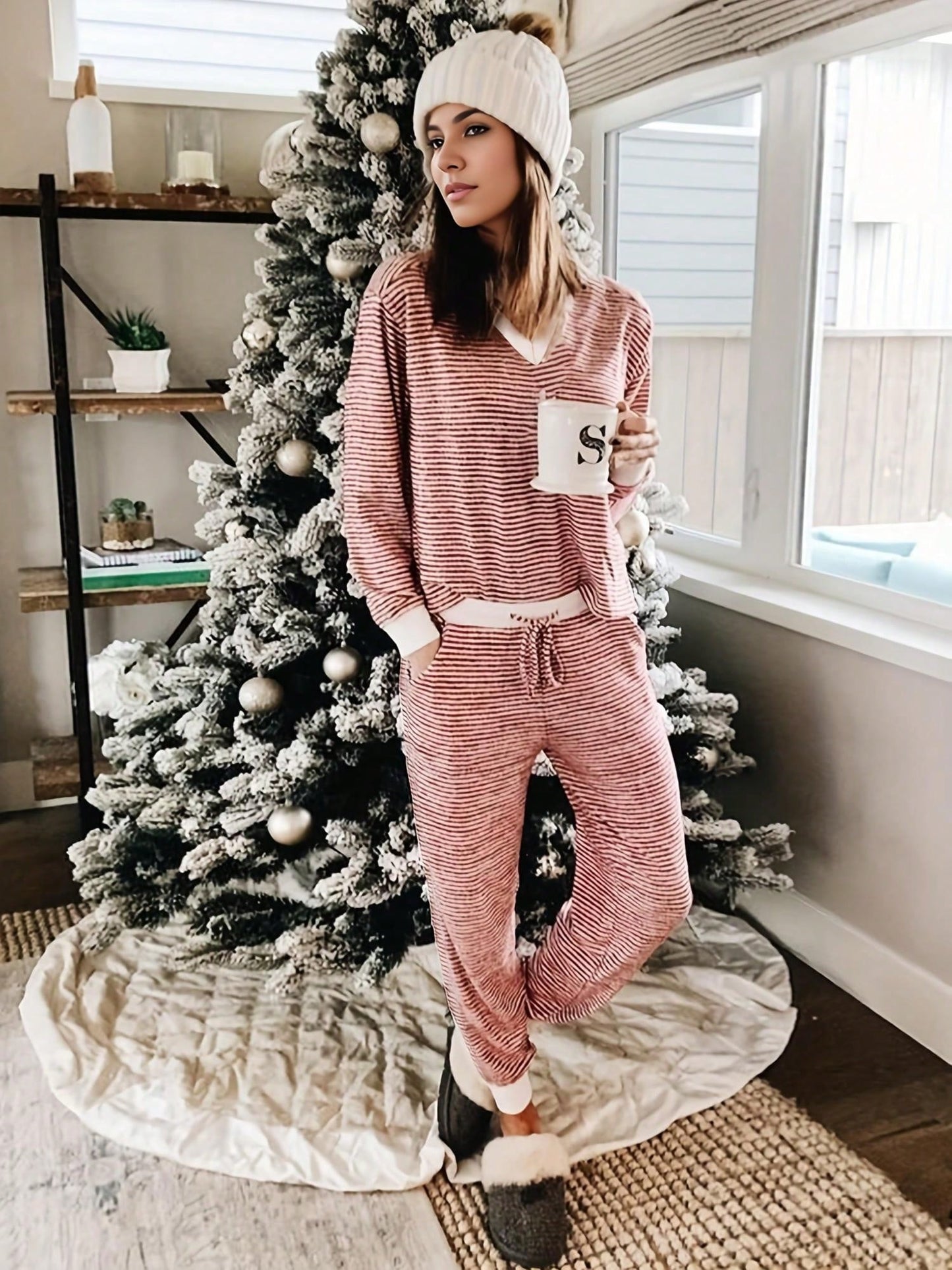 2pcs/Set Christmas Striped V-Neck Long Sleeve Pajama Set, Autumn/Winter