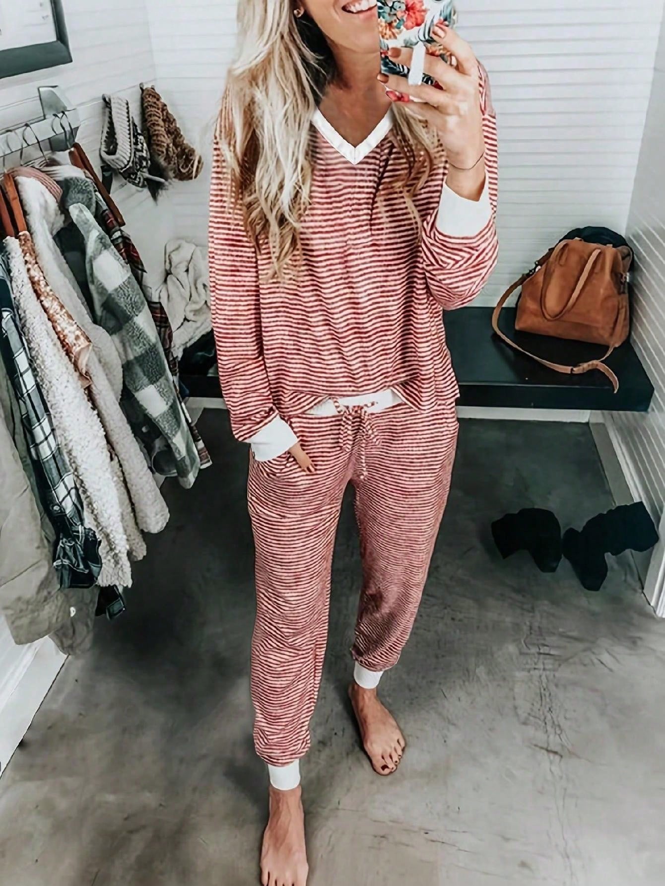 2pcs/Set Christmas Striped V-Neck Long Sleeve Pajama Set, Autumn/Winter